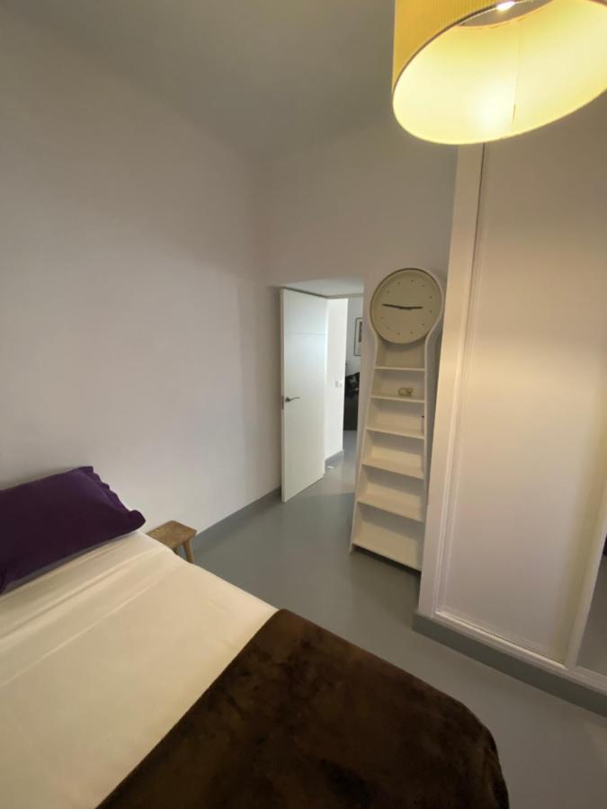Apartamento En Madrid Rio Con Parking Gratuito Luaran gambar