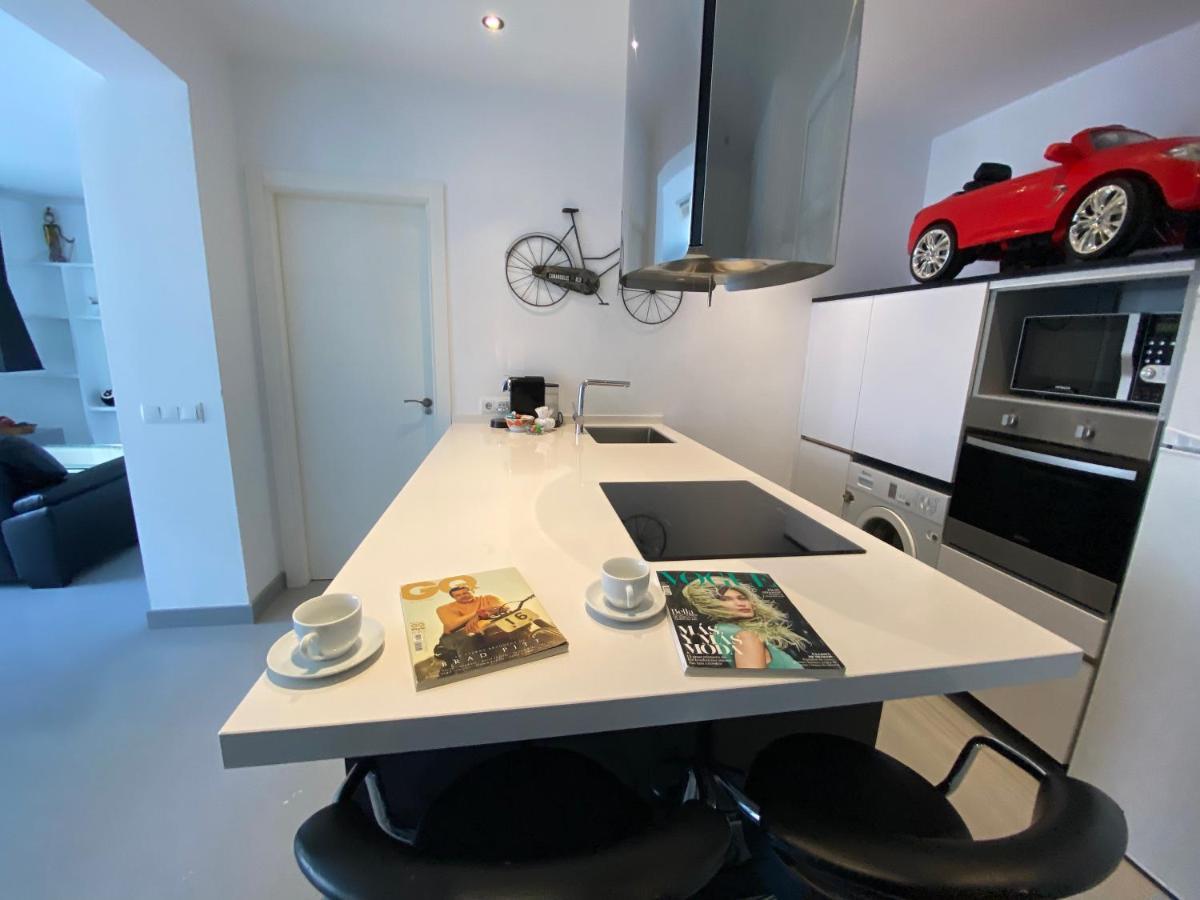 Apartamento En Madrid Rio Con Parking Gratuito Luaran gambar