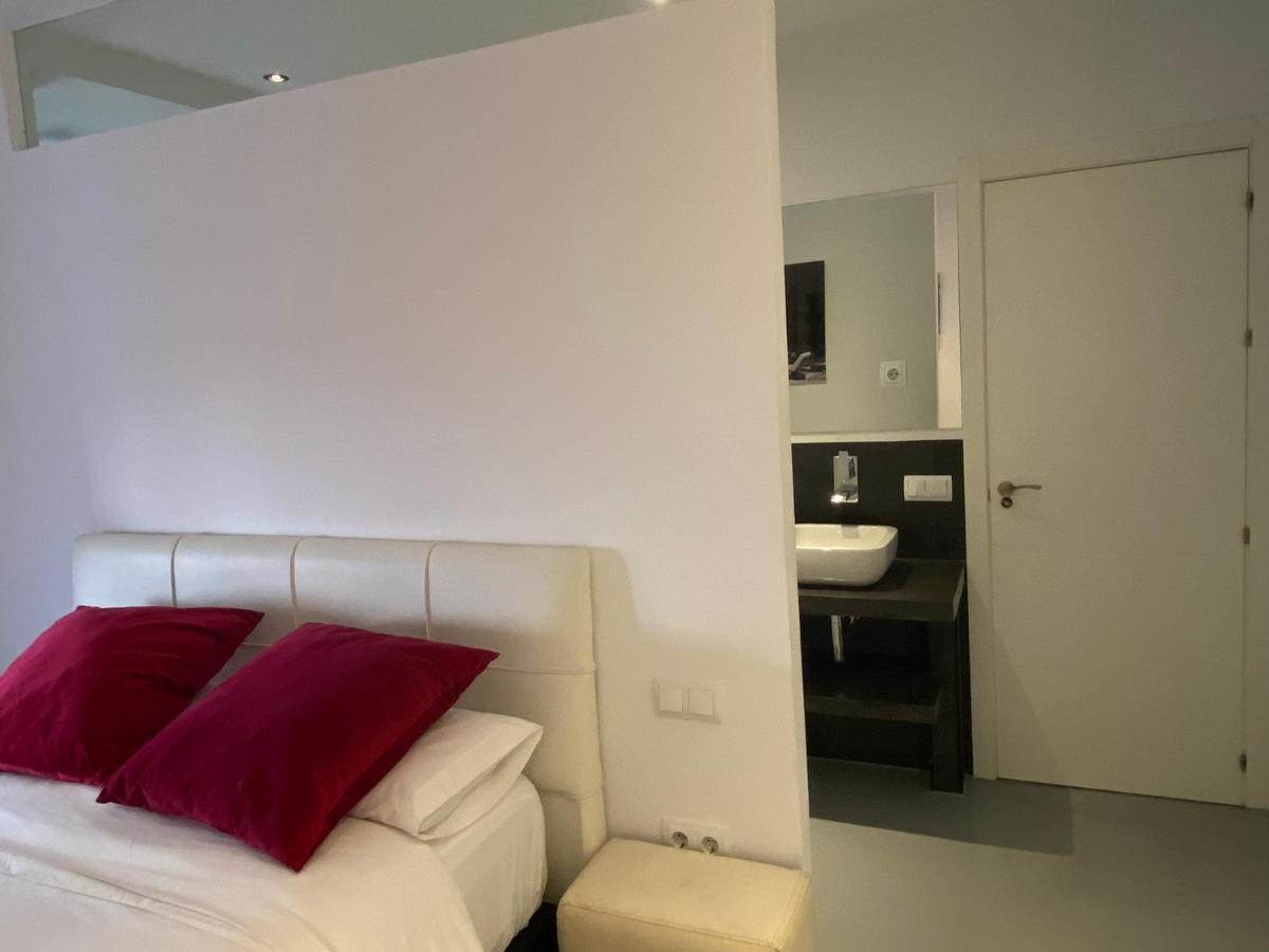 Apartamento En Madrid Rio Con Parking Gratuito Luaran gambar