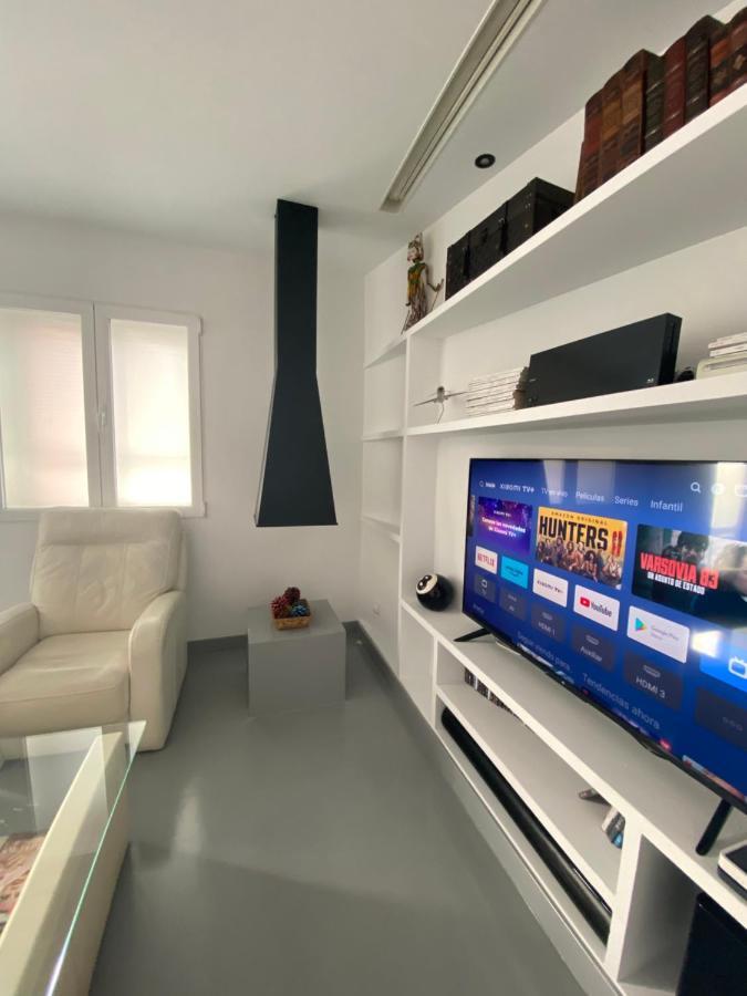 Apartamento En Madrid Rio Con Parking Gratuito Luaran gambar