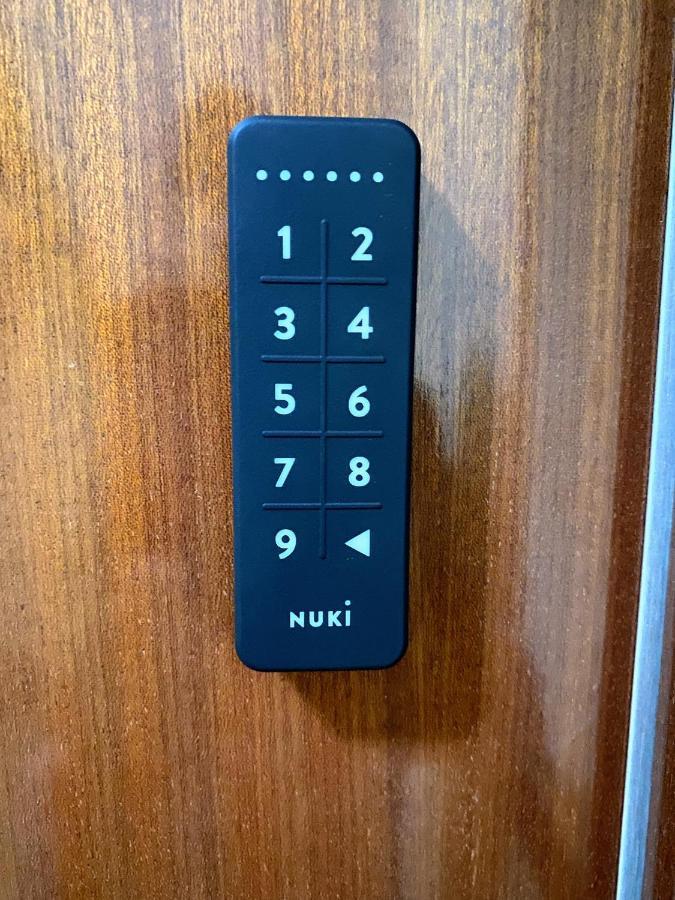 Apartamento En Madrid Rio Con Parking Gratuito Luaran gambar